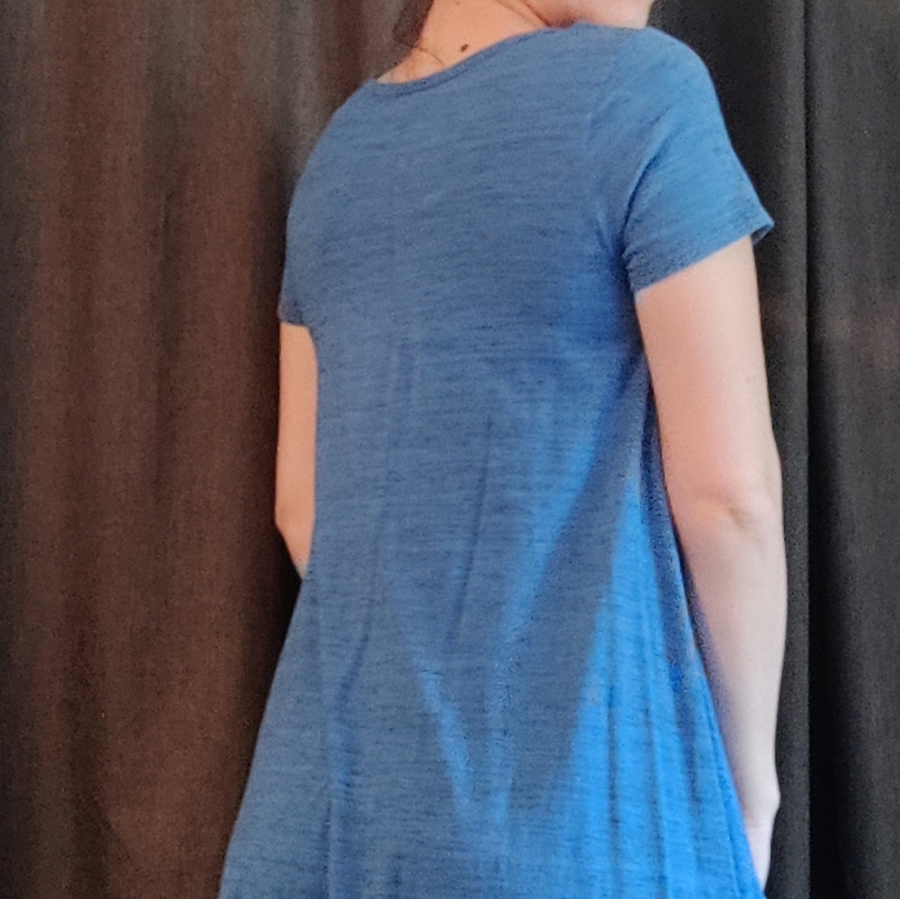 XXS LuLaRoe Carly t-shirt dress, heathered blue